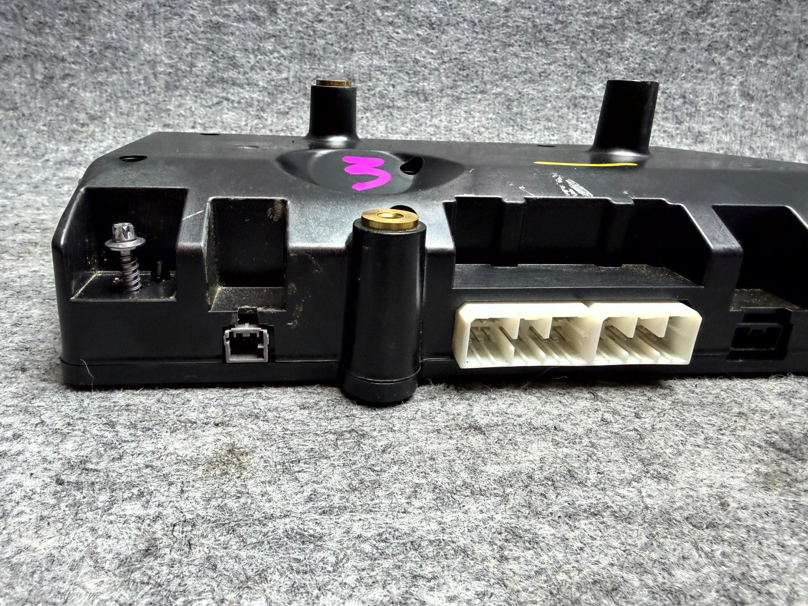 ♦️17-23 TESLA MODEL 3 HIGH VOLTAGE BATTERY CONTROLLER BRACKET OEM, 1106394-11-H