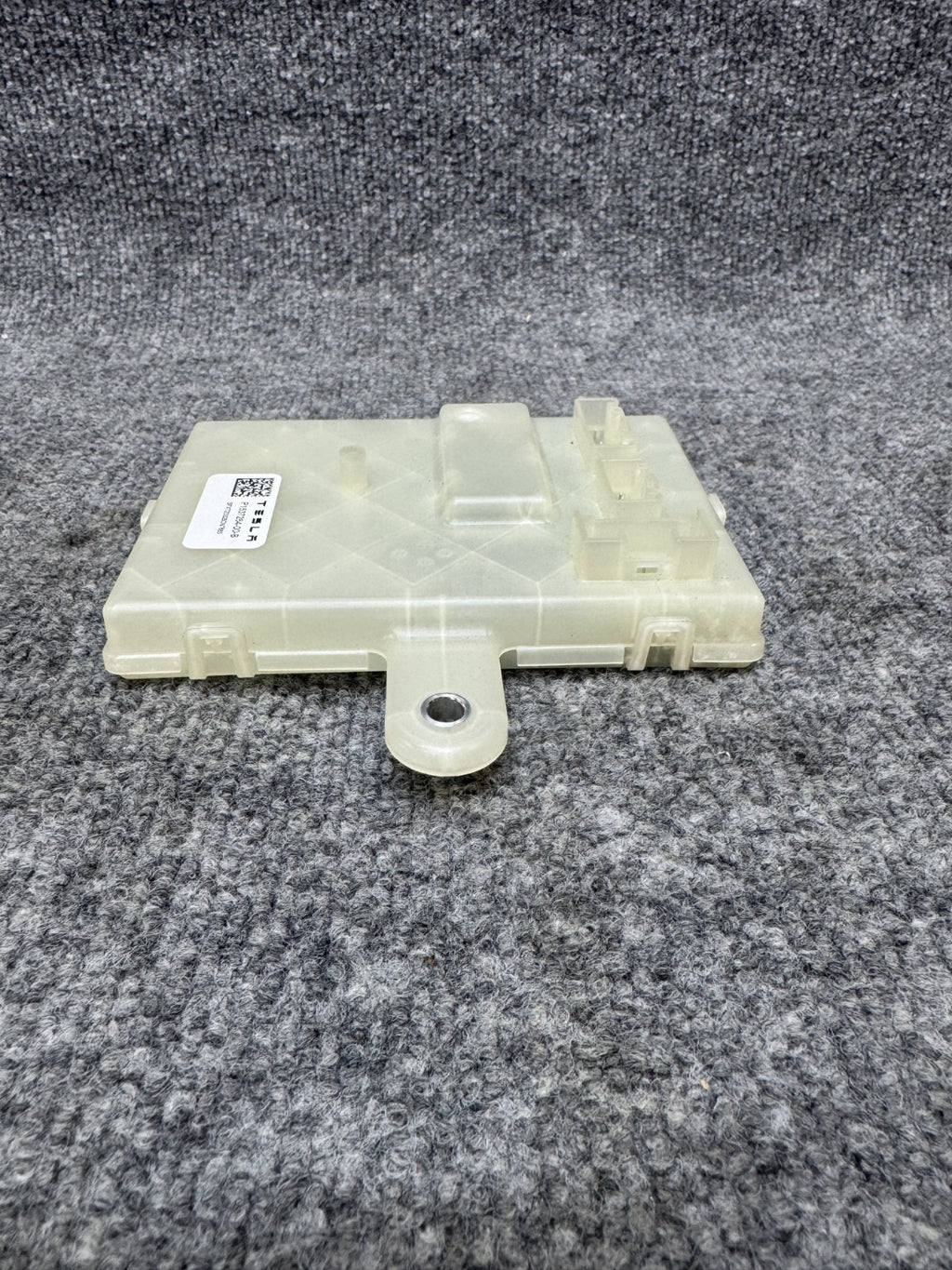 2020 - 2024 TESLA MODEL Y CHARGE PORT CONTROLLER MODULE UNIT OEM, 1537264-00-B