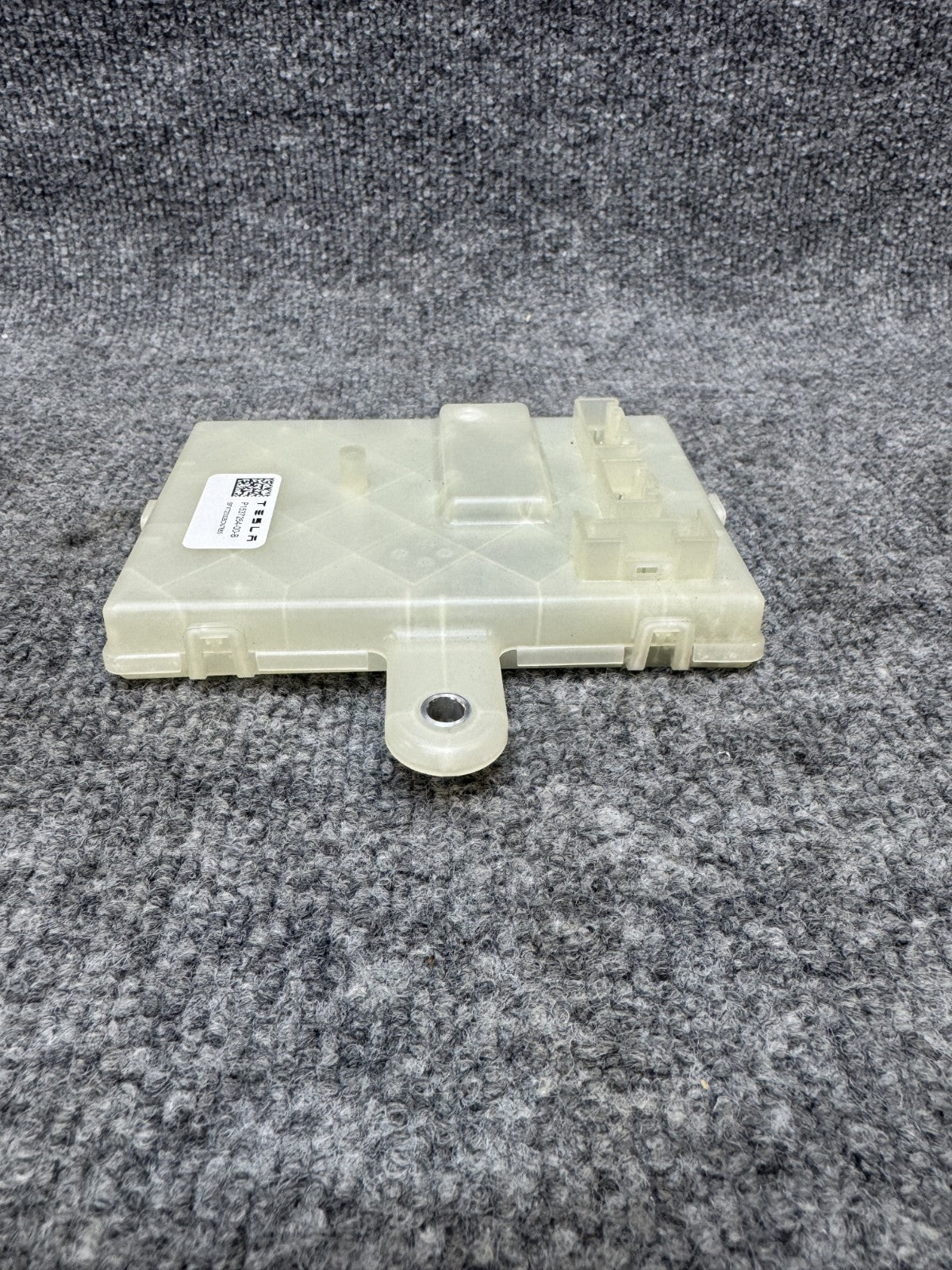 2020 - 2024 TESLA MODEL Y CHARGE PORT CONTROLLER MODULE UNIT OEM, 1537264-00-B