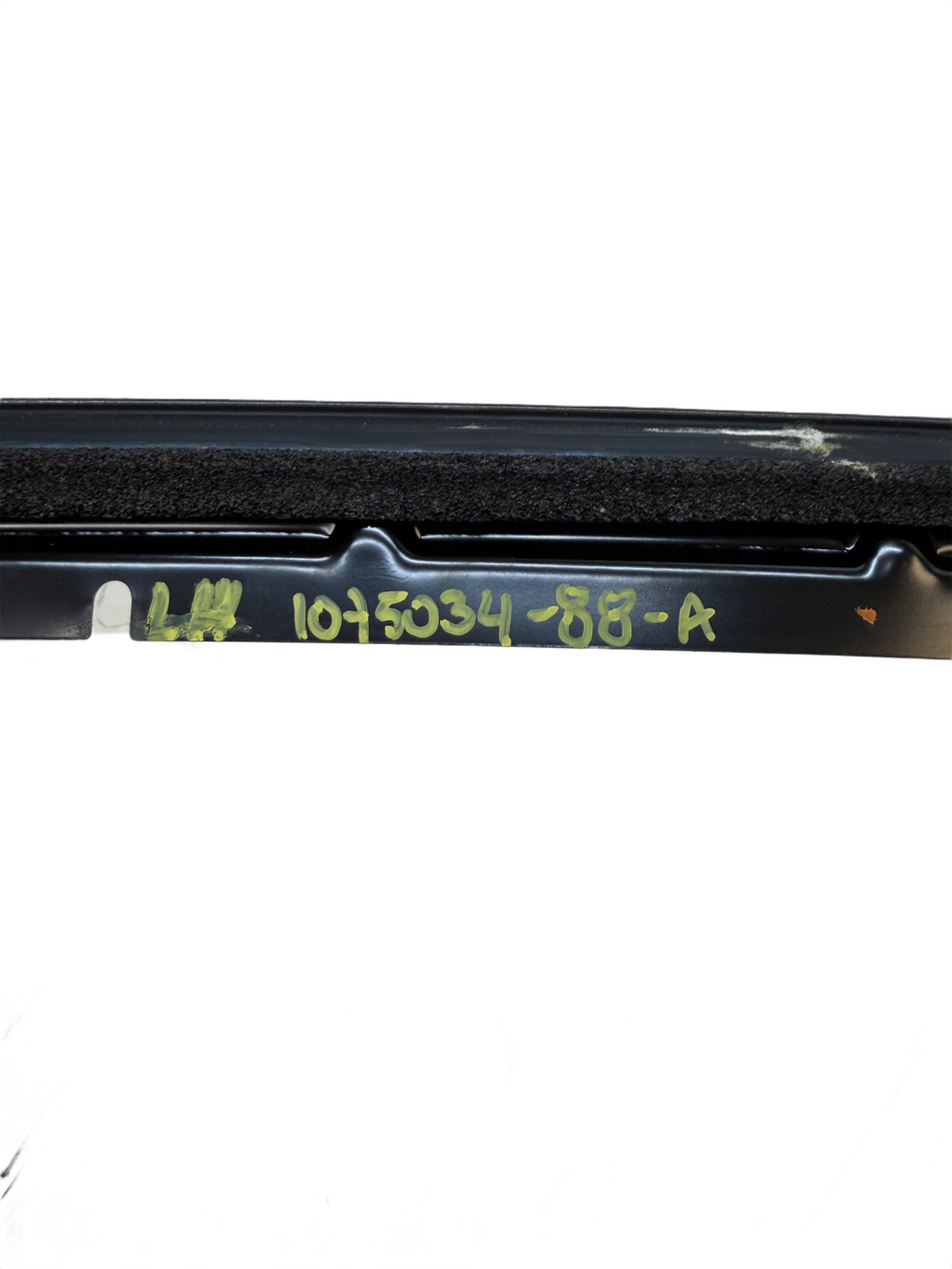 2016-2020 Tesla Model X Rear Left Door Falcon Door Cantrail Seal OEM 1049417-00