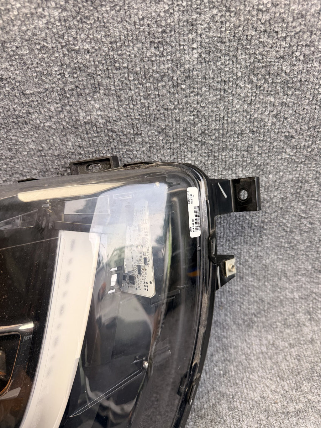 2016-2020 TESLA MODEL X FRONT LEFT DRIVER SIDE BUMPER FOG LIGHT OEM 1034326-00-A