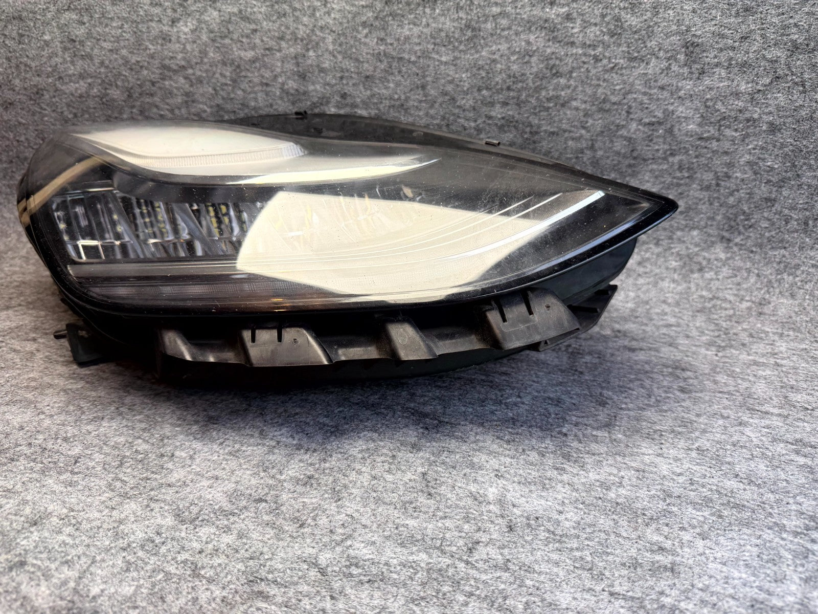 ♦️2017-2023 TESLA MODEL 3 FRONT RIGHT SIDE HEADLIGHT ASSEMBLY OEM, 1077372-00-K