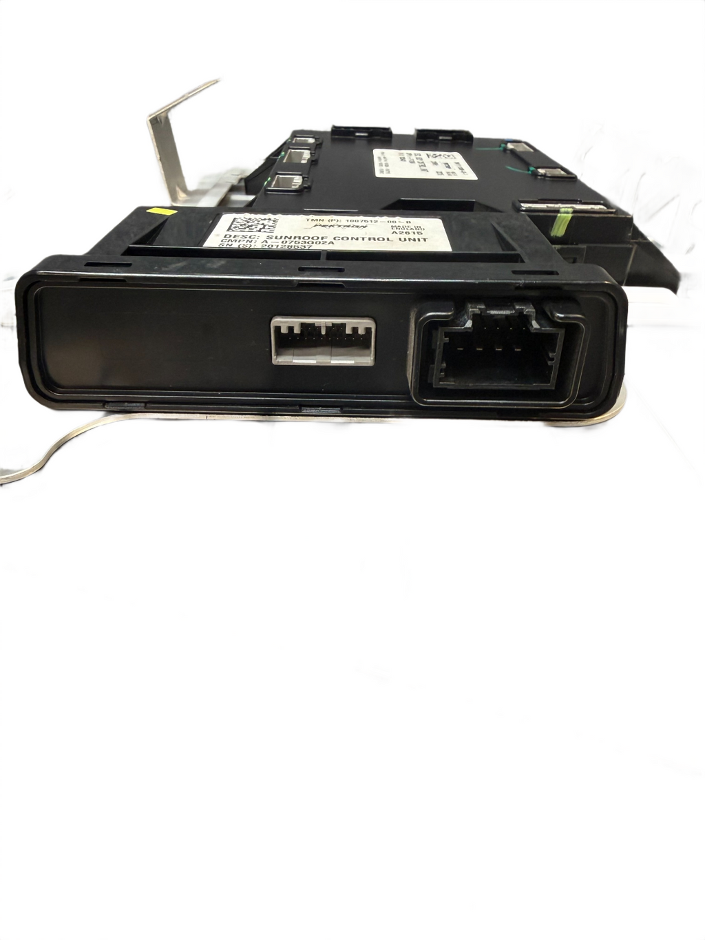 17-23 Tesla Model S Body Control Module BCM & Sunroof Control Unit 1010906-00-F