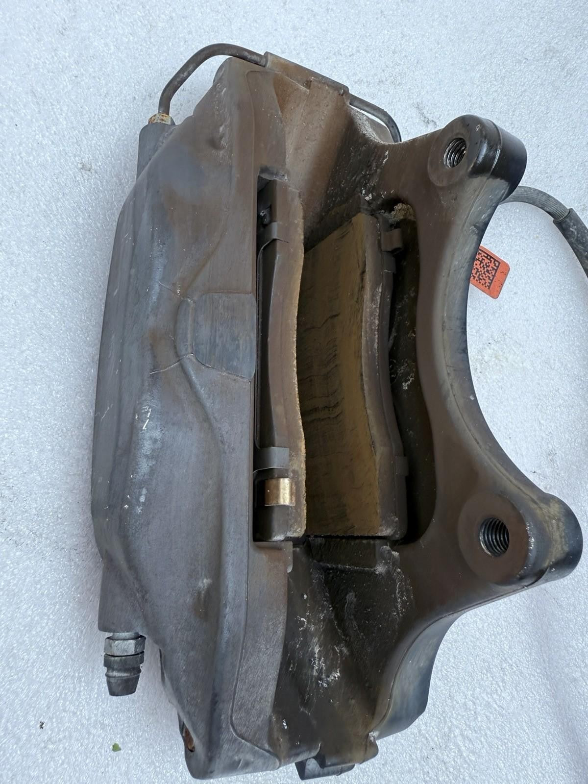 ♦️2016-2020 TESLA MODEL X FRONT LEFT CALIPER W/ BRAKE HOSE LINE OEM,1027621-00-C