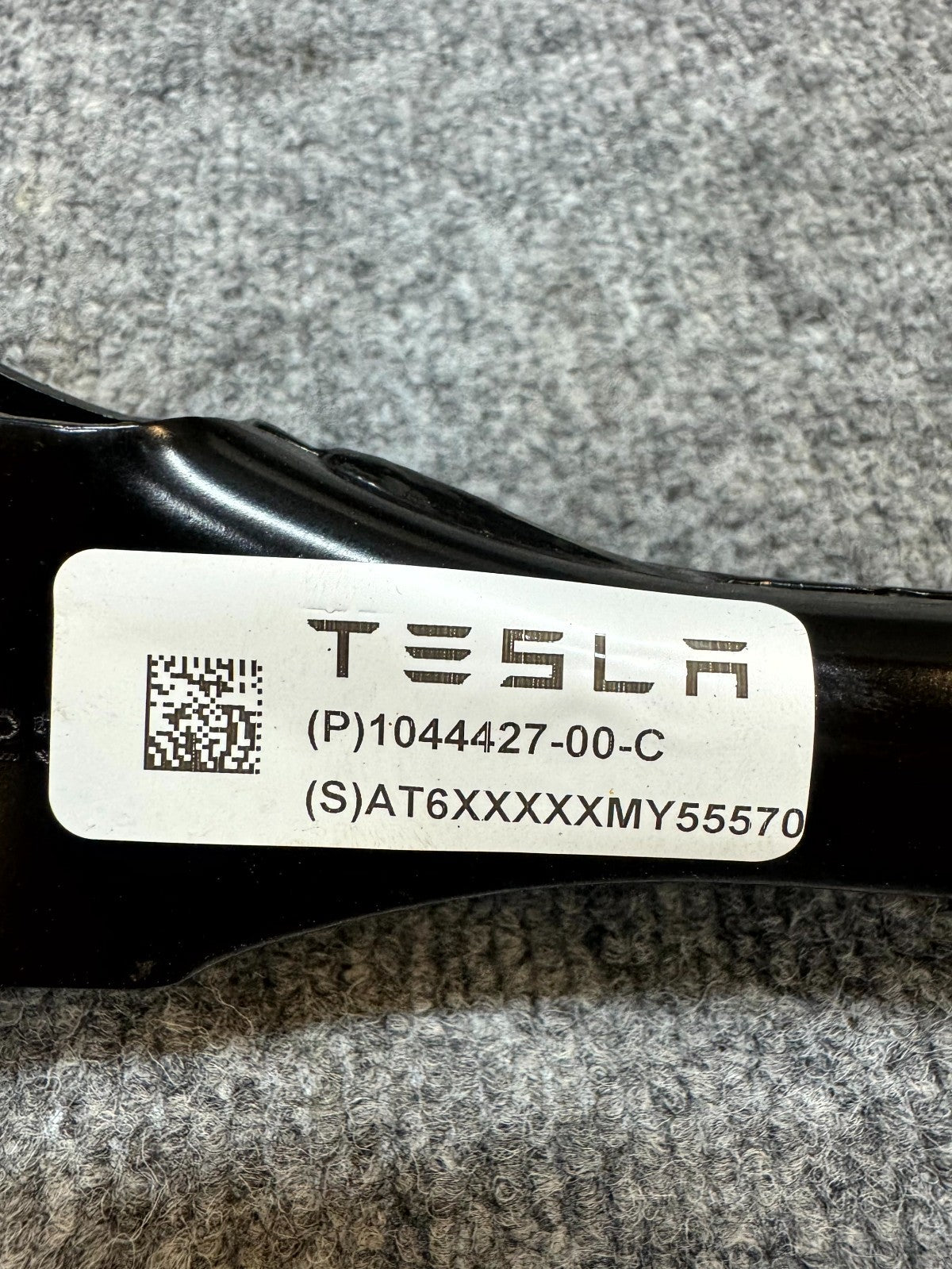 2017 - 2023 TESLA MODEL 3 REAR RIGHT SIDE UPPER CONTROL ARM OEM, 1044427-00-C