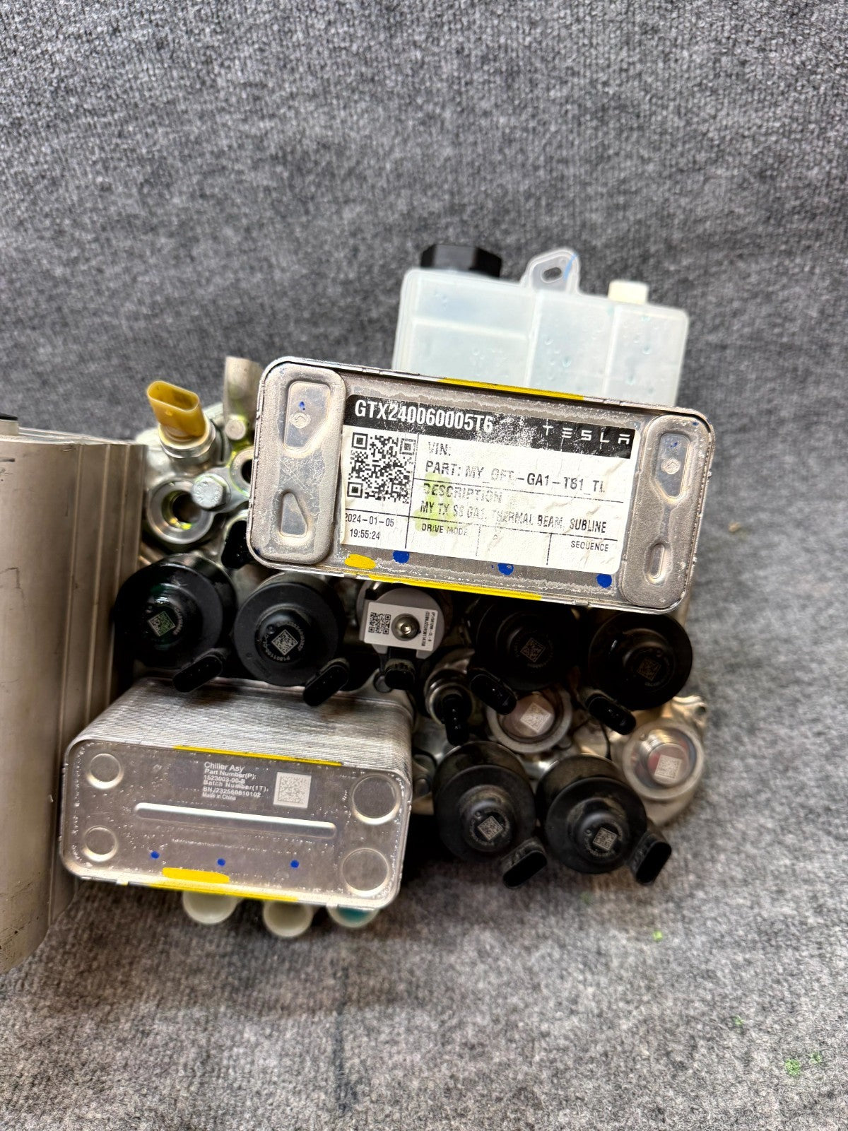 2017-2024 TESLA MODEL 3/Y SUPERMANIFOLD COOLANT PUMP RESERVOIR OEM, 1523003-00-B