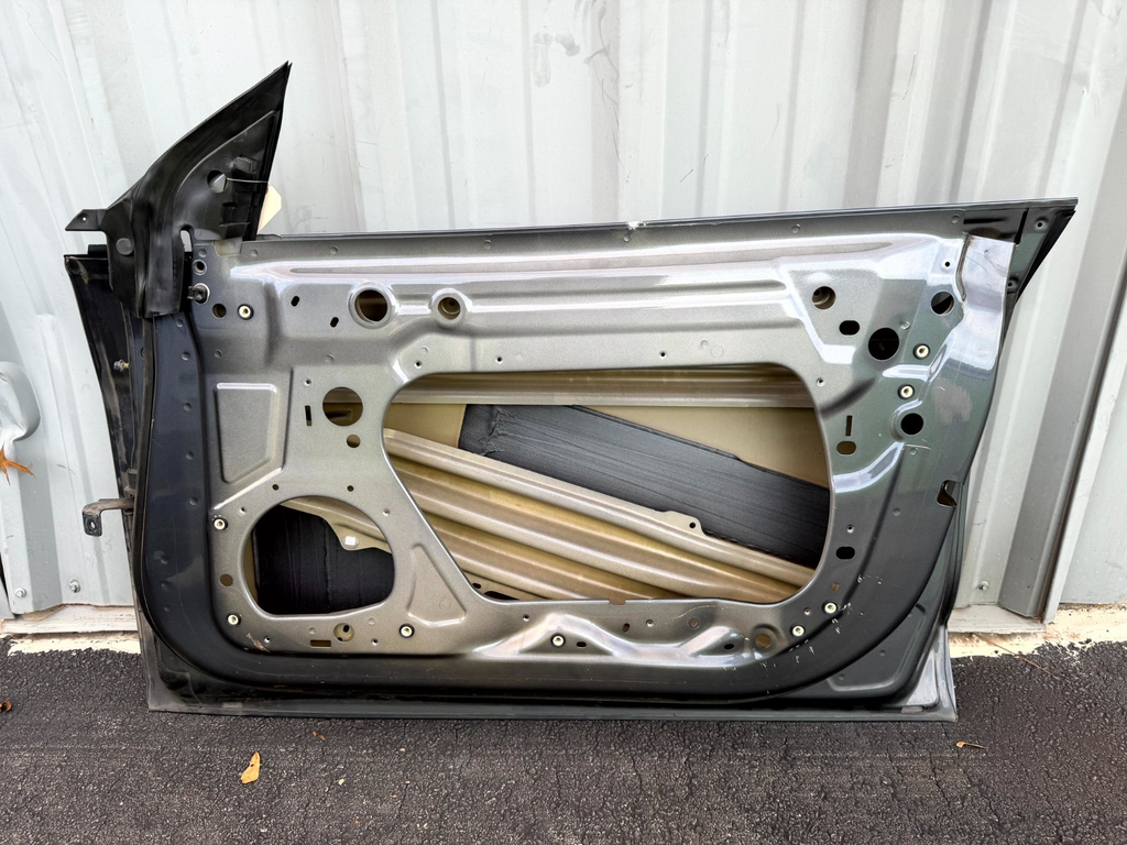 ♦️2017 - 2023 TESLA MODEL 3 FRONT RIGHT SIDE DOOR SHELL PANEL OEM, 1081420-E0-D