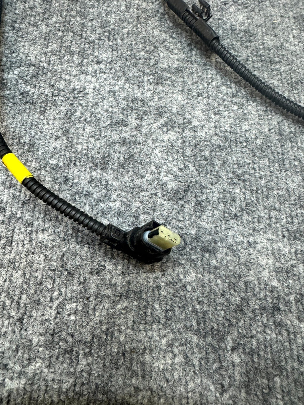 2020 - 2024 TESLA MODEL Y REAR BUMPER WIRING HARNESS CABLE OEM, 1489046-00-C