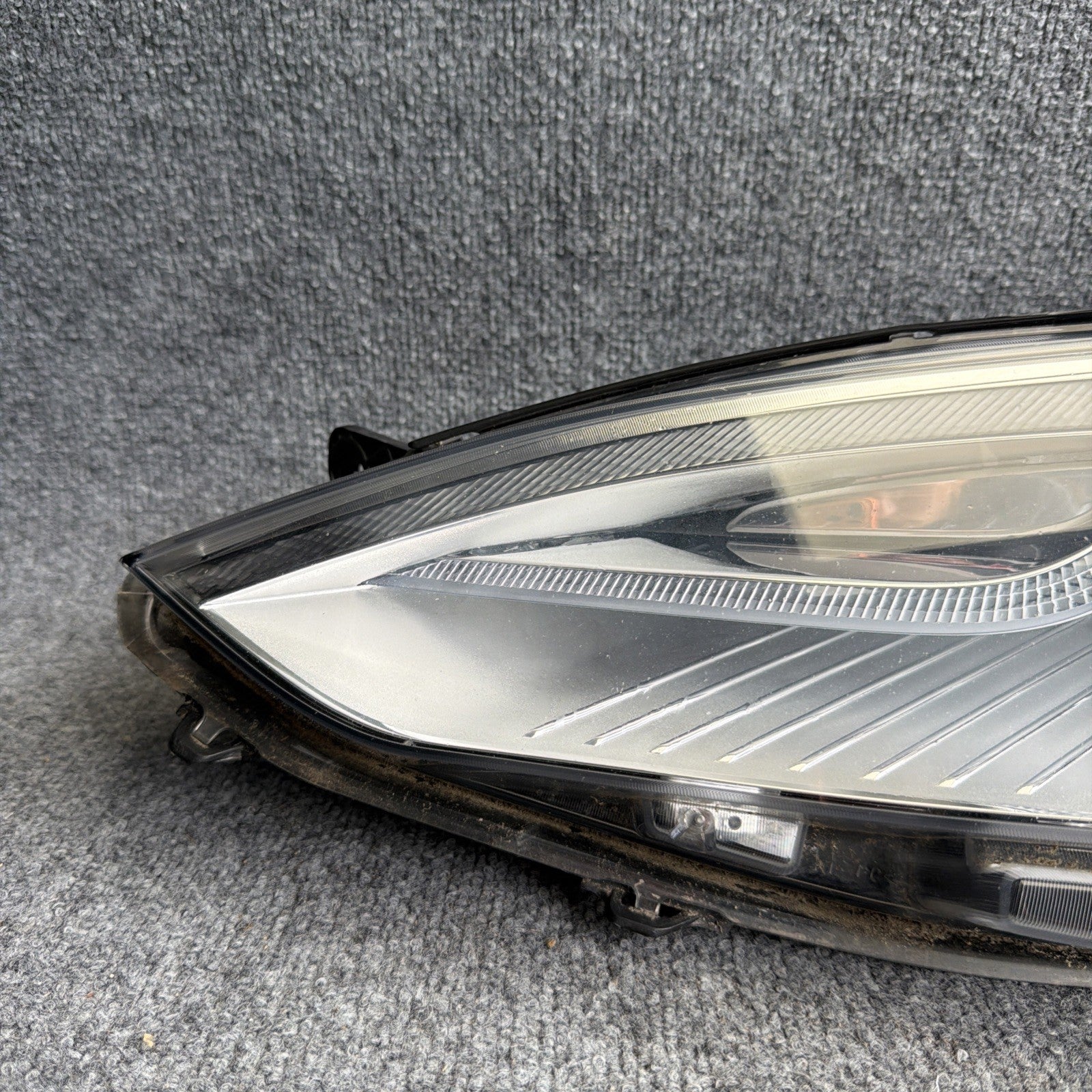 2012-2016 Tesla Model S Left Hand Driver Side Headlight LED 6005906-00-D OEM