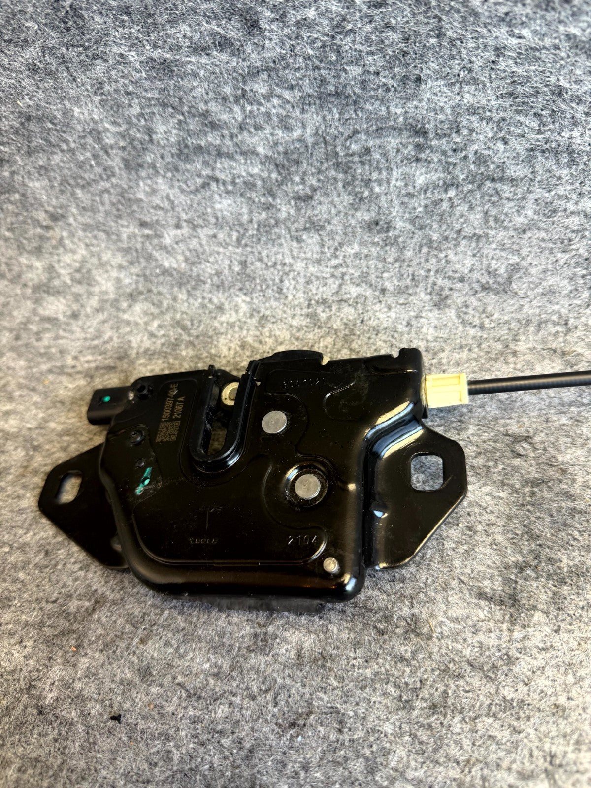 ♦️17-23 TESLA MODEL 3 FRONT HOOD LOCK LATCH ACTUATOR ASSEMBLY OEM, 1500397-00-E