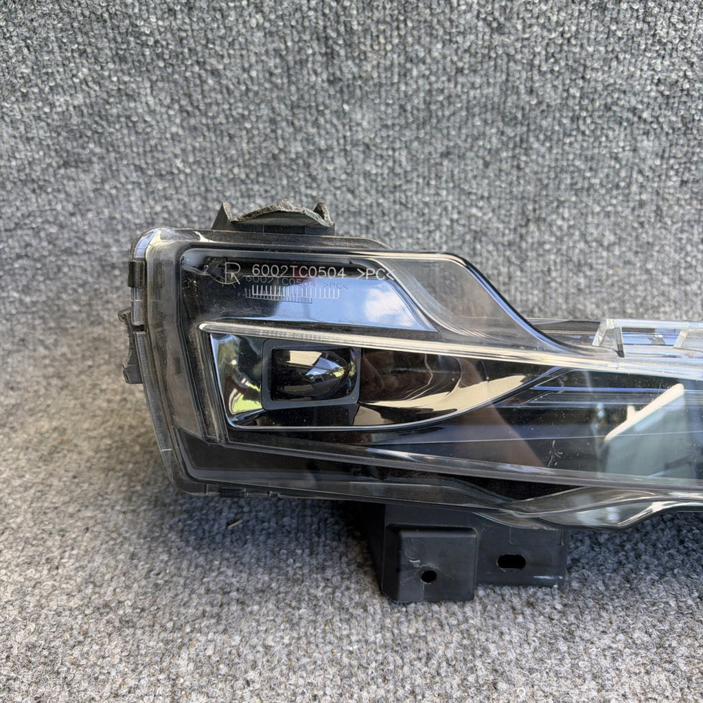 DMG‼️2017-2023 Tesla Model 3 RH Turn Signal Fog Light DRL OEM  1077390-00-F