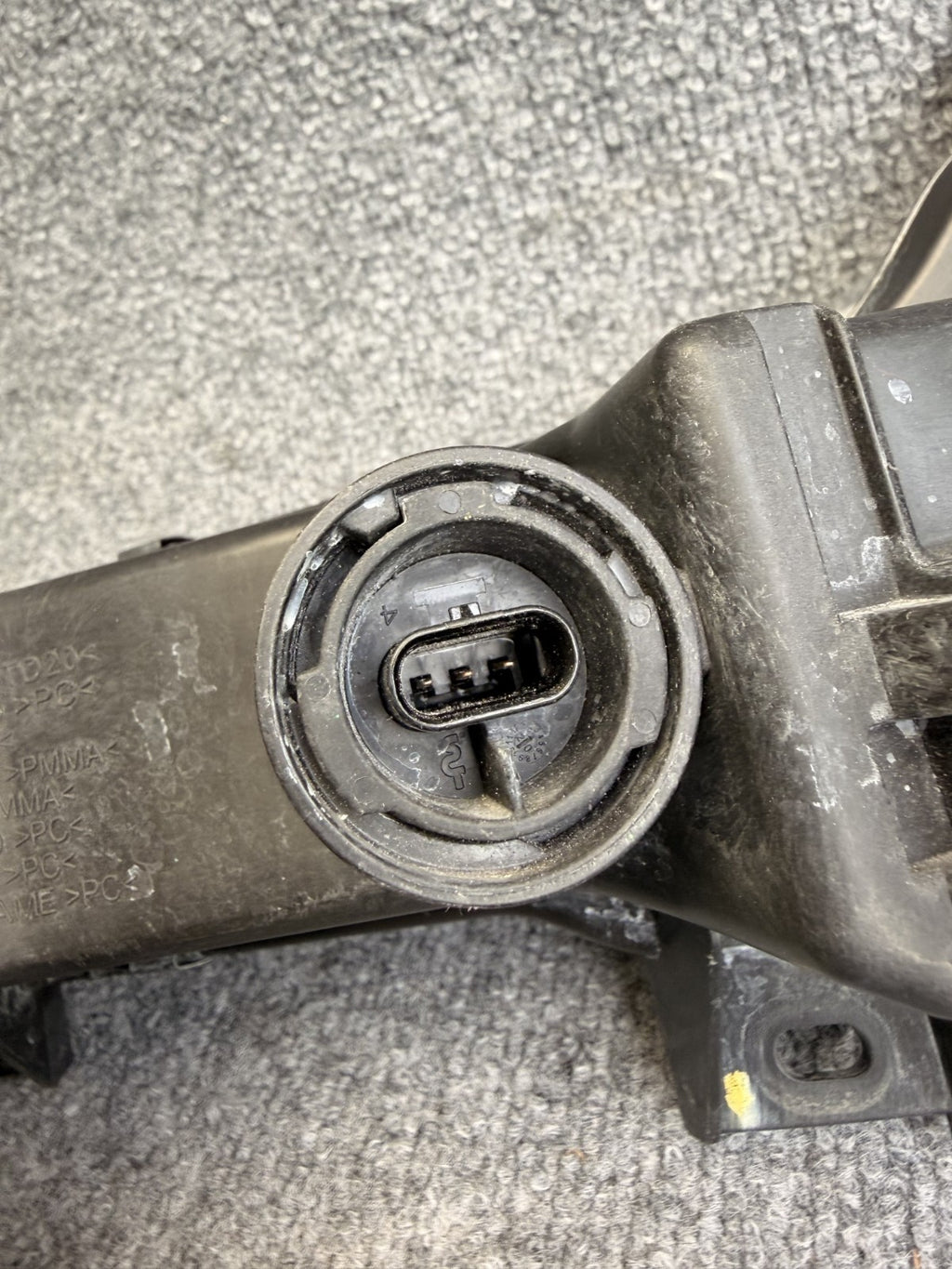 2017 - 2024 TESLA MODEL Y/3 FRONT RIGHT SIDE FOG LIGHT ASSY OEM, 1077392-00-f