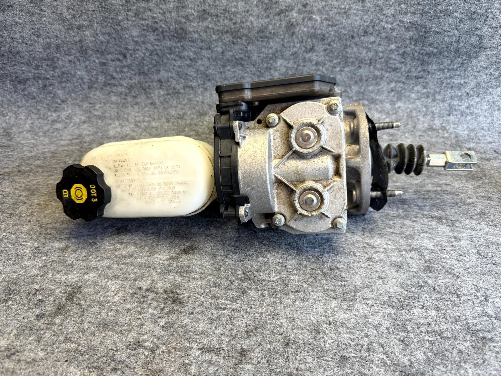 ♦️12-20 TESLA MODEL S BRAKE BOOSTER MASTER CYLINDER W/ RESERVOIR OEM, 103712300B