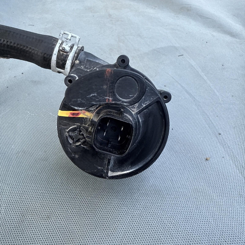12-16 Tesla Model S Auxiliary Electric Water Cooling Coolant Pump OEM,600736700E