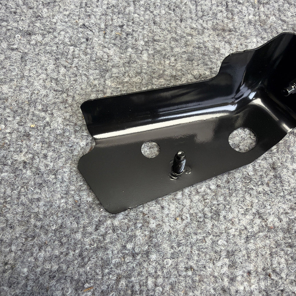 ✅NEW! Tesla Model Y Front Right Fender Bracket 1487440-00-A
