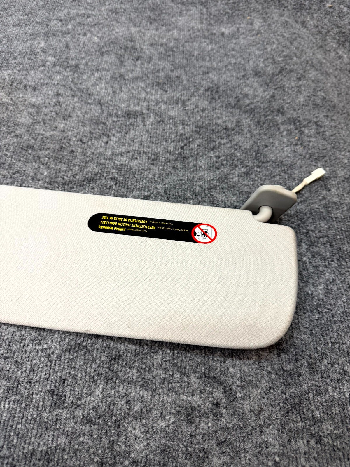 2020 - 2024 TESLA MODEL Y FRONT LEFT SIDE SUNVISOR SUN VISOR OEM, 1490405-01-B