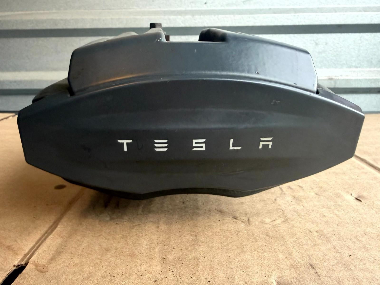♦️2016-2020 TESLA MODEL X S REAR RIGHT SIDE BRAKE CALLIPER OEM, 1078542-00-B