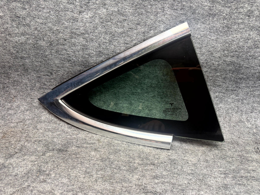 ♦️17–23 TESLA MODEL 3 REAR RIGHT SIDE DOOR QUARTER WINDOW GLASS OEM, 43R-004529
