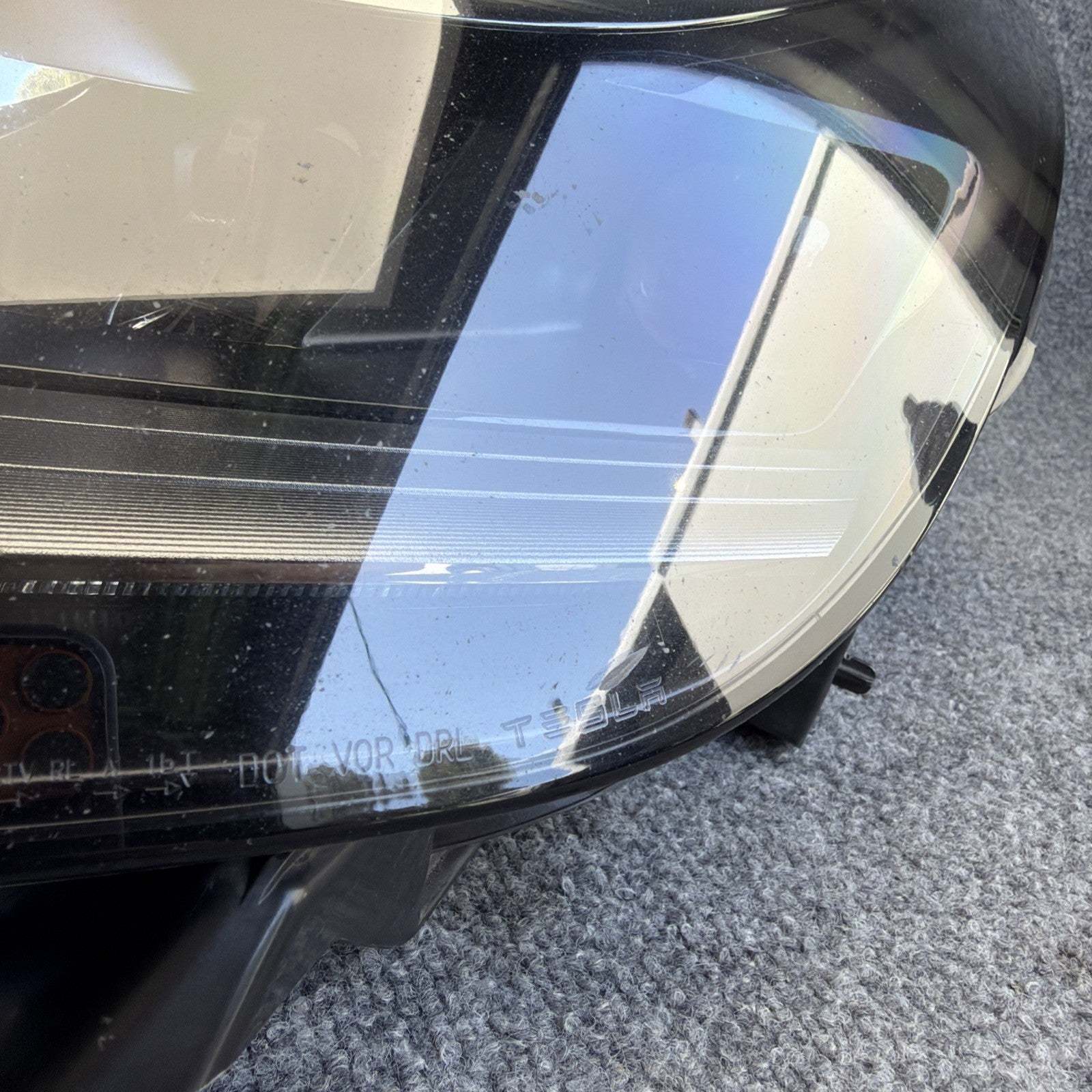 21-23 TESLA MODEL 3 Y LEFT HEADLIGHT PROJECTOR MATRIX 2ND GEN 1514952-00-D