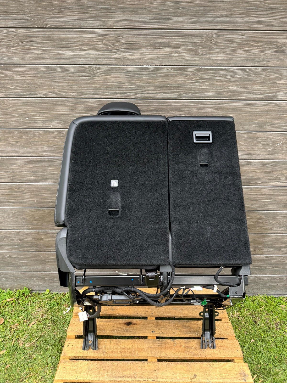 2020-2024 TESLA MODEL Y REAR LEFT UPPER SEAT CUSHION W/ FRAME OEM, 1494881-00-B