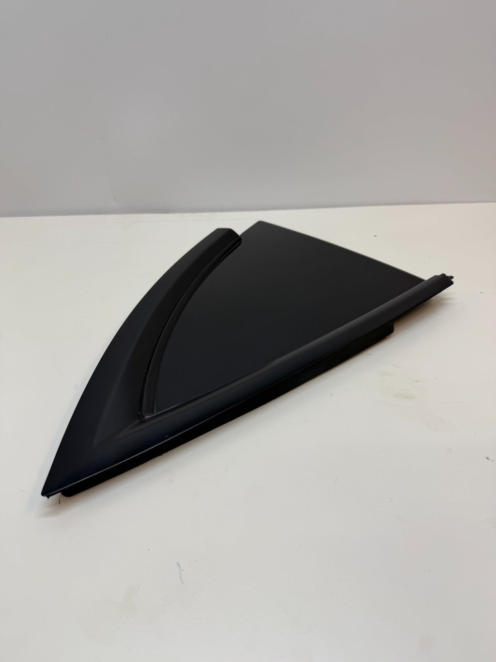 2020-2024 Tesla Model Y Rear Side Quarter QTR Window Glass Left 1495740-00-E