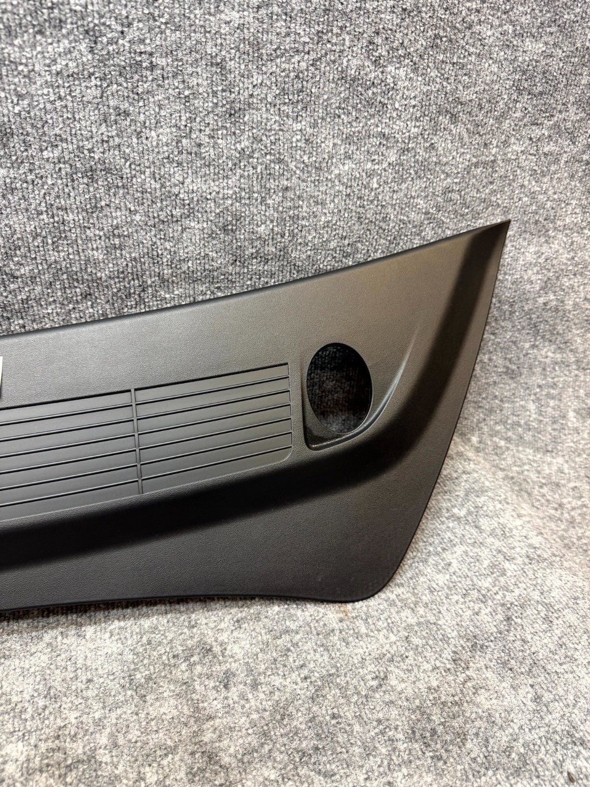 2017-2023 TESLA MODEL 3 REAR APRON WINDSHIELD WIPER COWL COVER OEM, 1081675-00-B