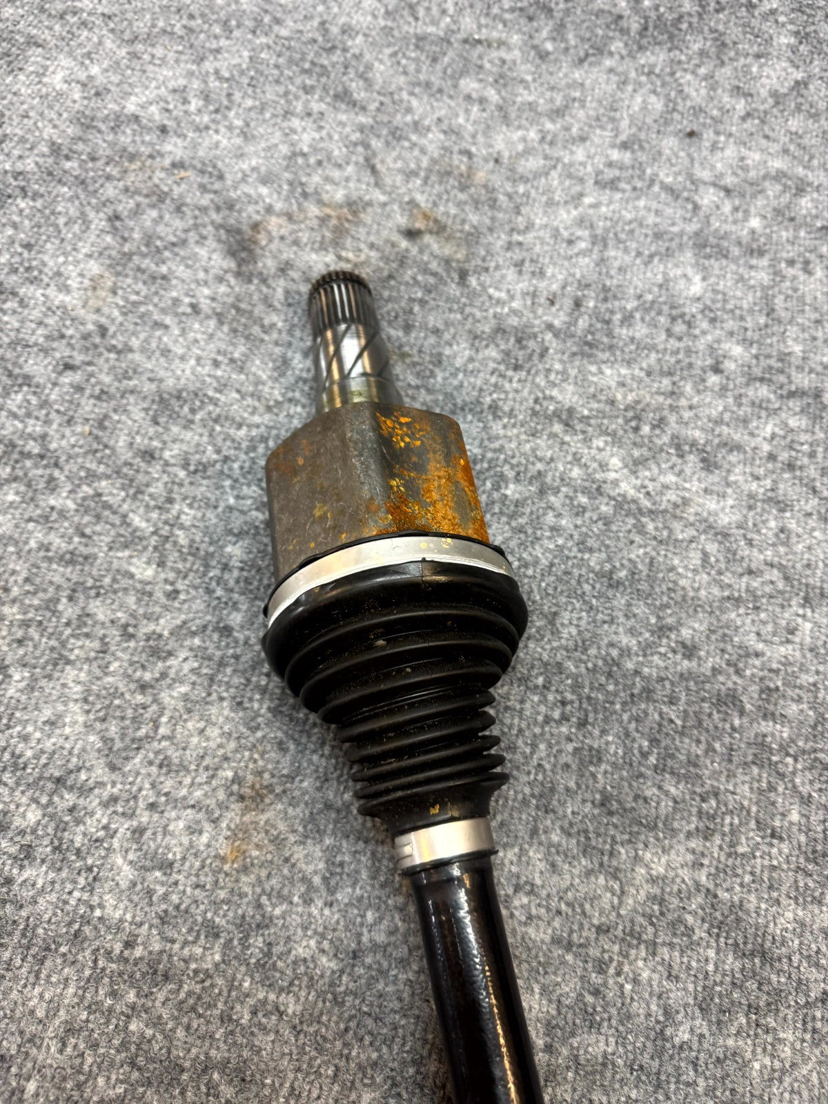 2020-2024 TESLA MODEL Y REAR LEFT / RIGHT AXLE SHAFT HALFSHAFT OEM, 1188165-00-A