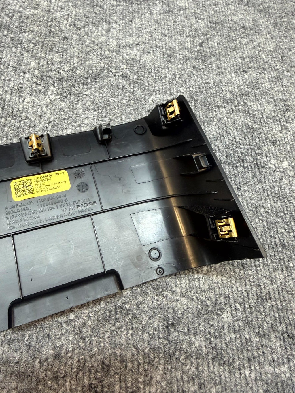 2020 - 2024 TESLA MODEL Y CENTER CONSOLE BACK END TRIM COVER OEM, 1108494-00-B