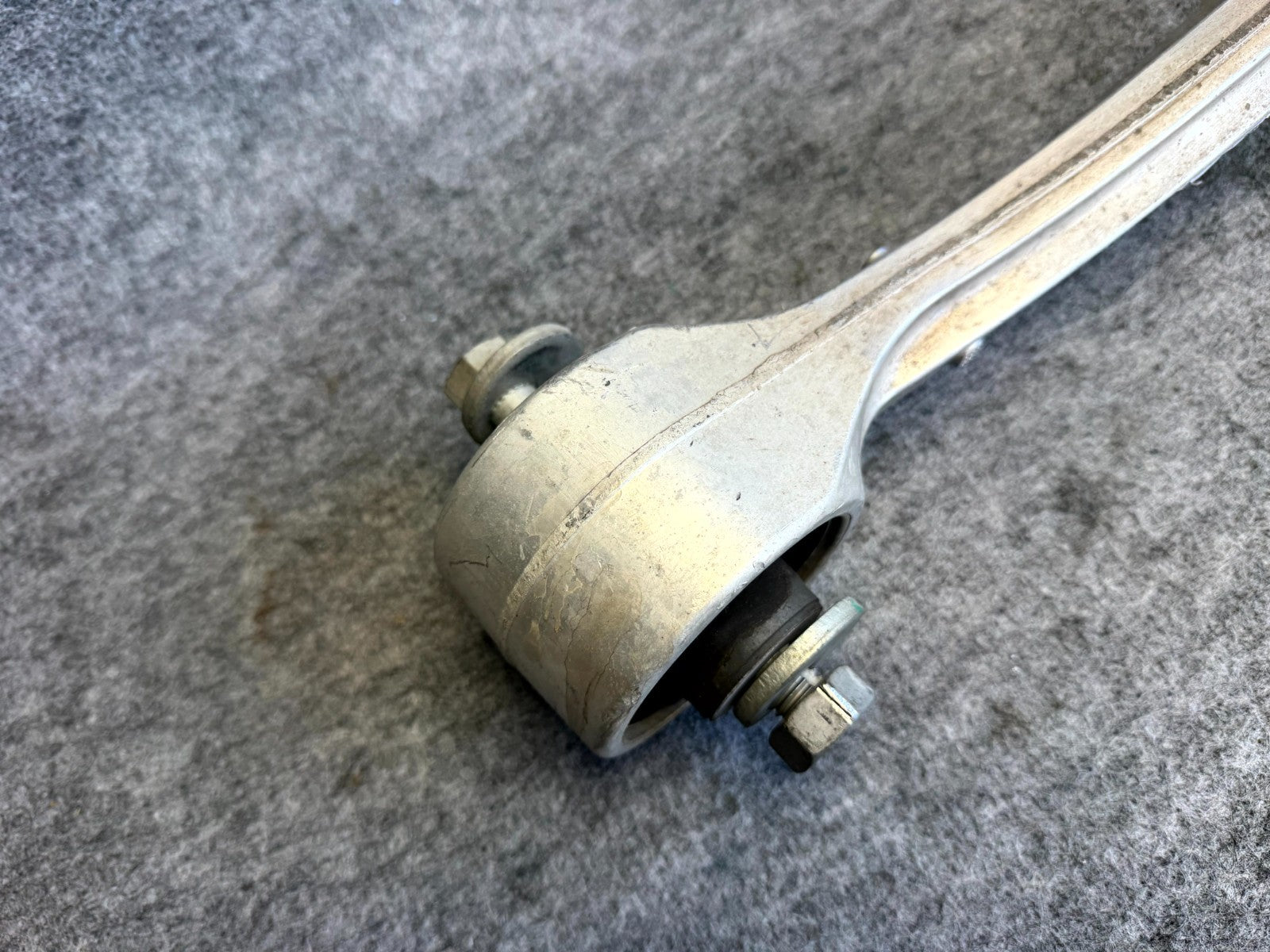 ♦️2012-2020 TESLA MODEL S FRONT RIGHT LOWER FORWARD CONTROL ARM OEM 1041575-00-D