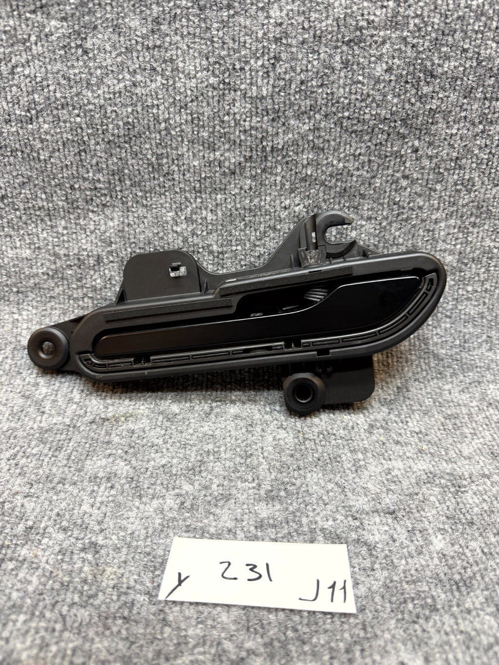 2020 - 2024 TESLA MODEL Y FRONT/REAR LEFT SIDE DOOR HANDLE OEM, 1528114-00-D