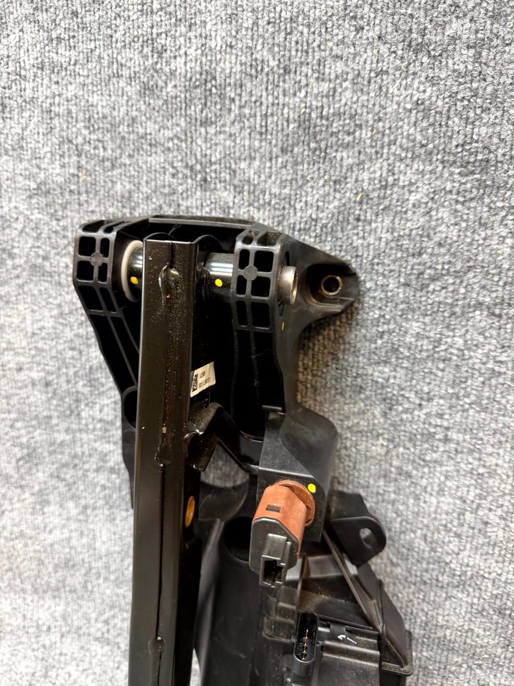 2020 - 2024 TESLA MODEL Y ACCELERATOR AND BRAKE PEDAL PAD ASSY OEM, 1188691-01-B