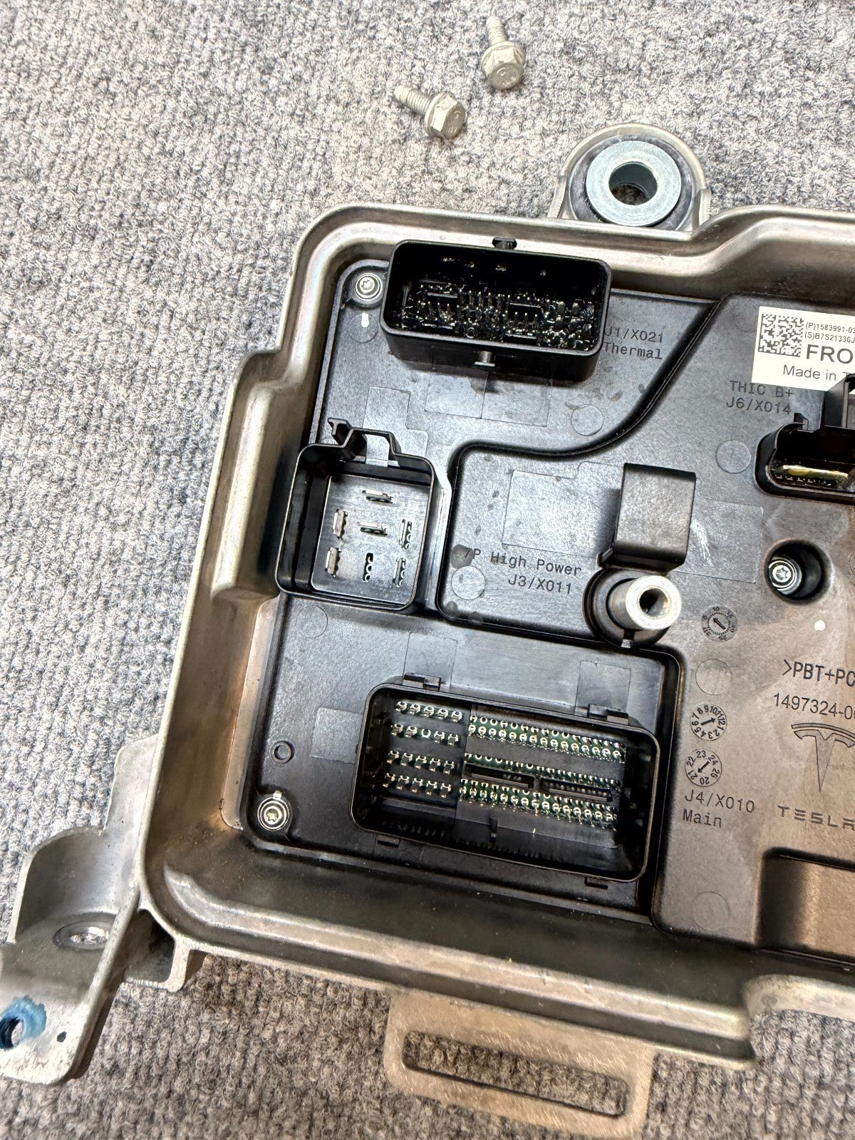 2020 - 2024 TESLA MODEL Y FRONT BODY CONTROL MODULE UNIT OEM, 1497327-00-B