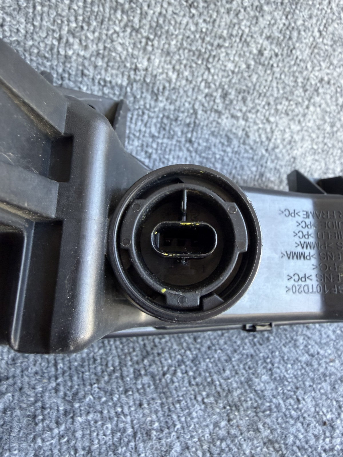 2017 - 2024 TESLA MODEL 3 Y FRONT RIGHT SIDE LED FOG LIGHT OEM, 1077390-00-F