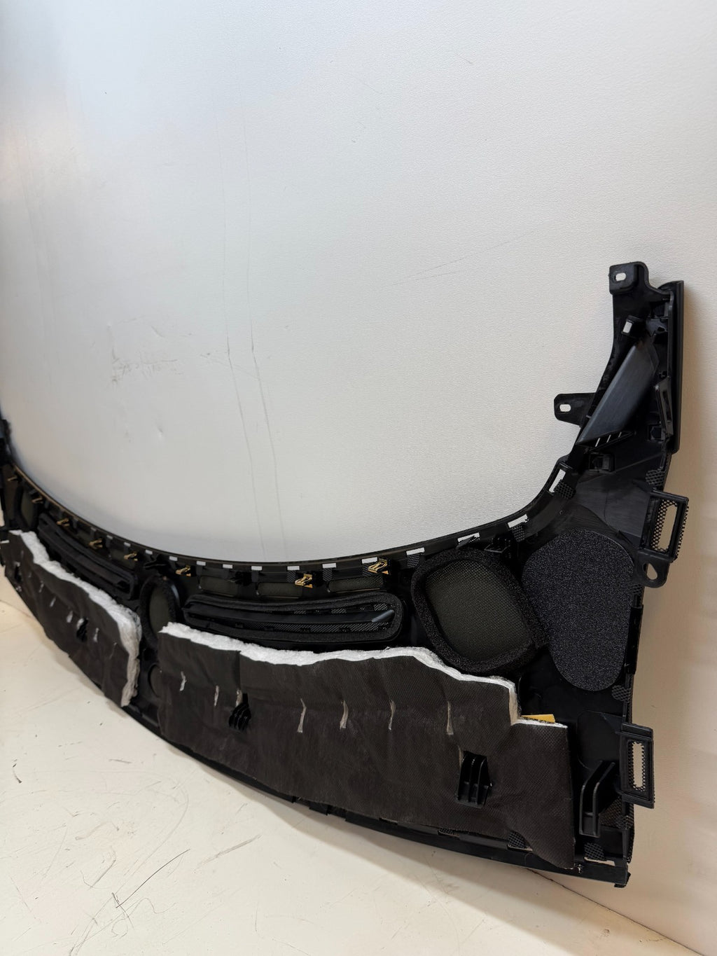 2016-20 Tesla Model X Dashboard Instrument Panel Windshield Grille Defroster