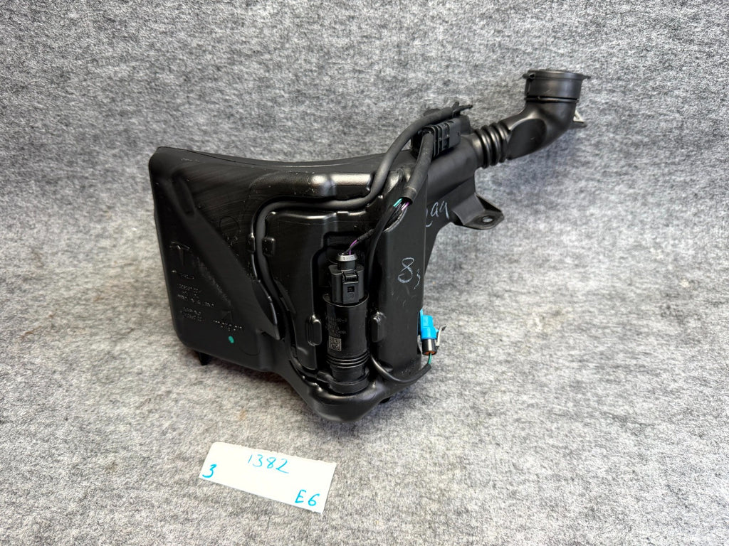 ♦️2017-2023 TESLA MODEL 3 WINDSHIELD WIPER WASHER RESERVOIR TANK OEM, 109606200F