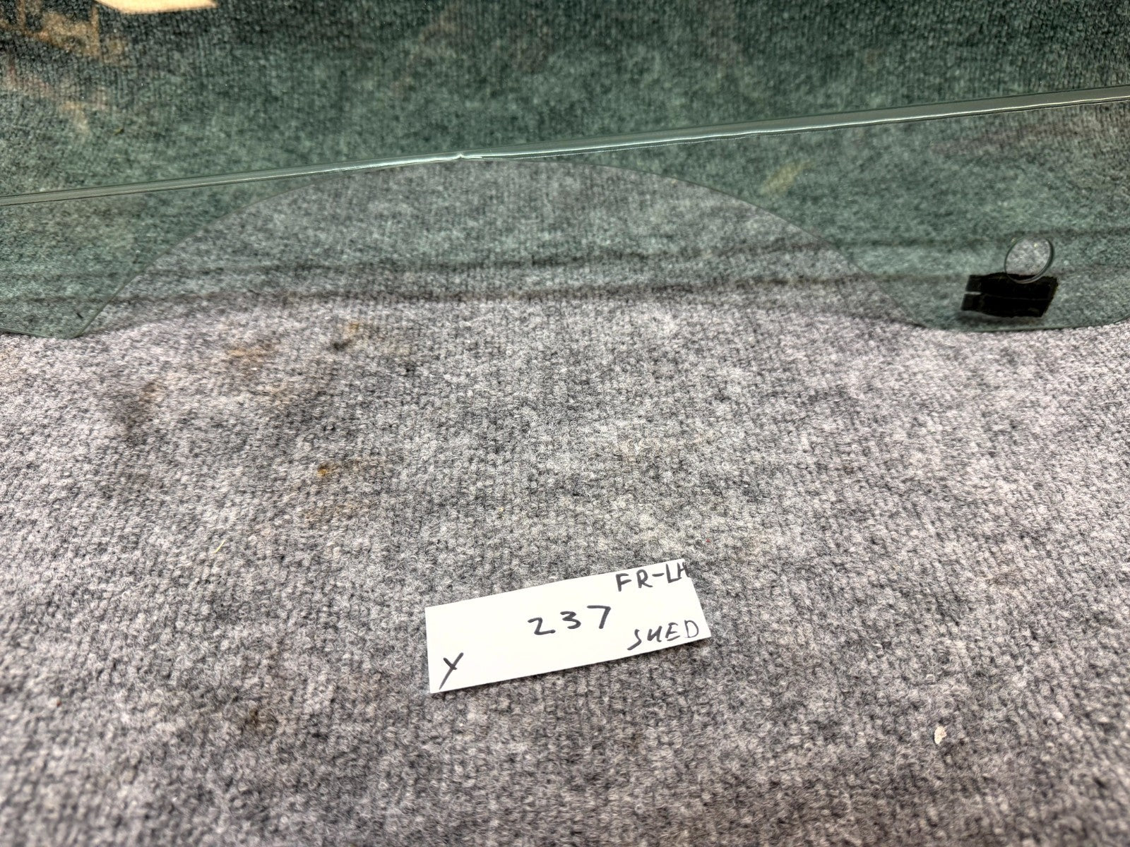 2020 - 2024 TESLA MODEL Y FRONT LEFT SIDE DOOR WINDOW GLASS OEM, 43R-014955