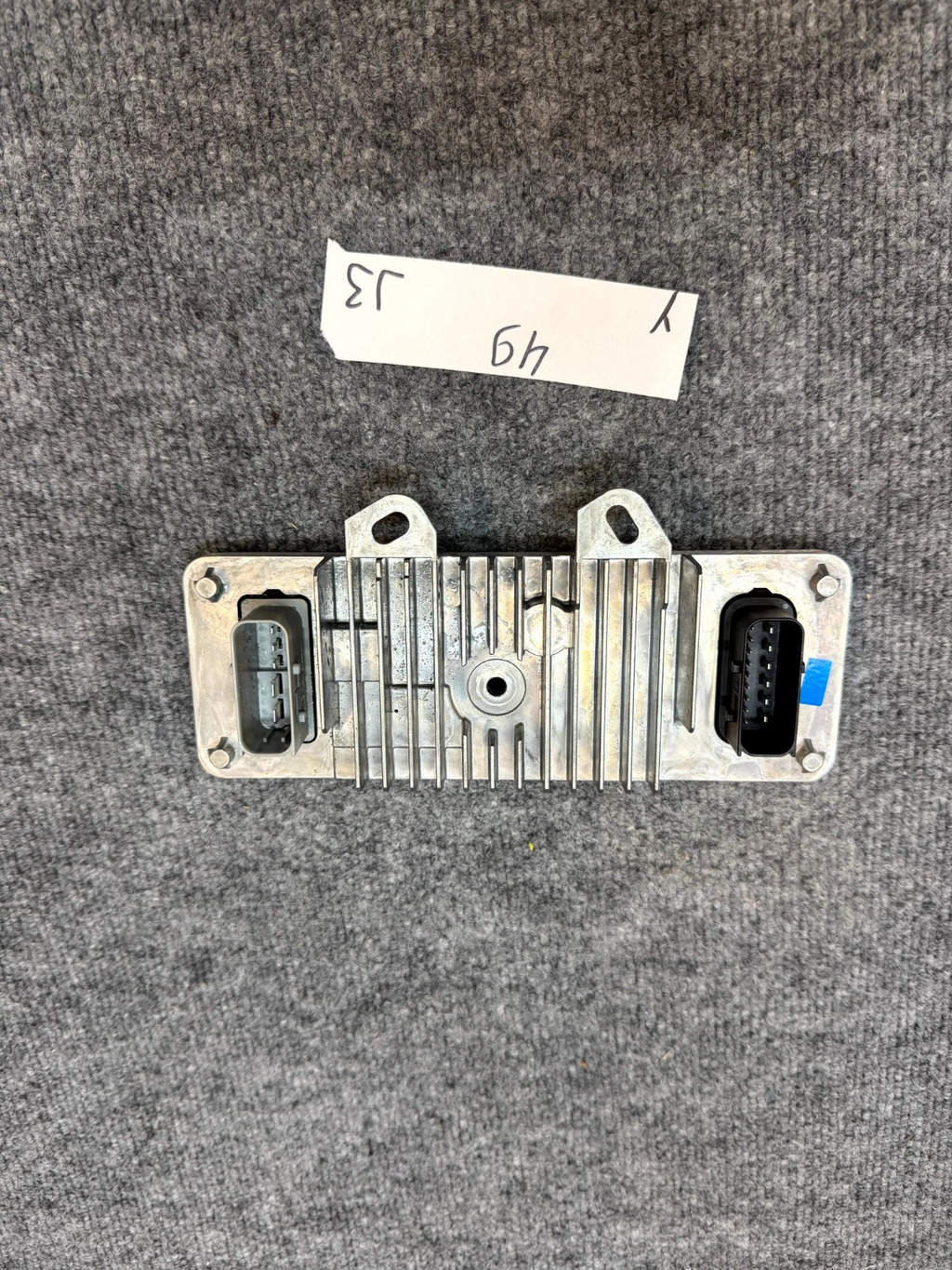 2020-2024 TESLA MODEL Y TRAILER TOW HITCH TOWING CONTROL MODULE OEM, 1764896-98