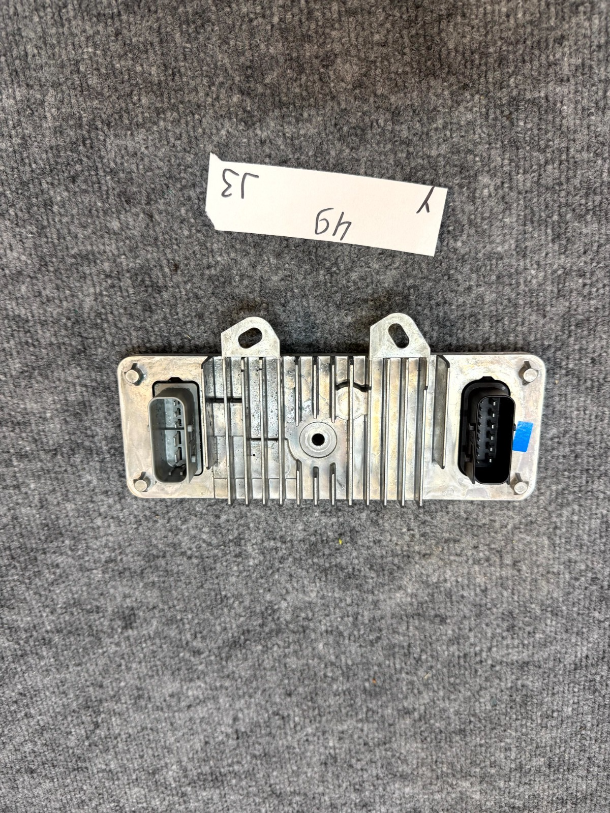 2020-2024 TESLA MODEL Y TRAILER TOW HITCH TOWING CONTROL MODULE OEM, 1764896-98