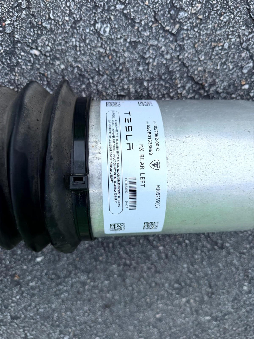 ♦️2016-2020 TESLA MODEL X REAR LEFT AIR SHOCK STRUT ABSORBER OEM, 1027062-00-C