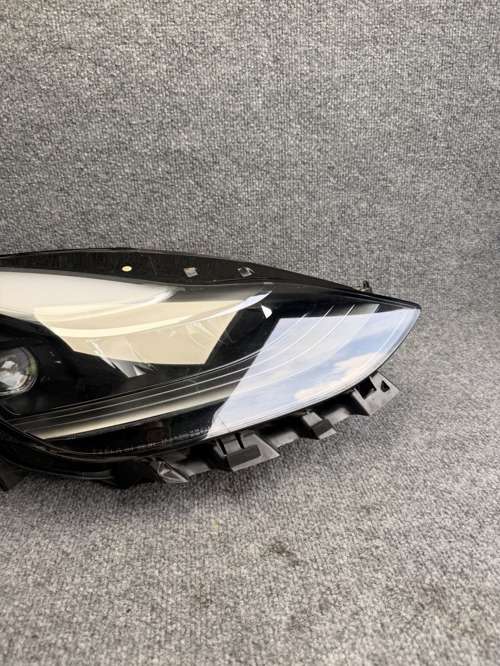 2021 - 2023 TESLA MODEL 3 FRONT RIGHT HEADLIGHT LED LIGHT LAMP OEM 1514953-00-D