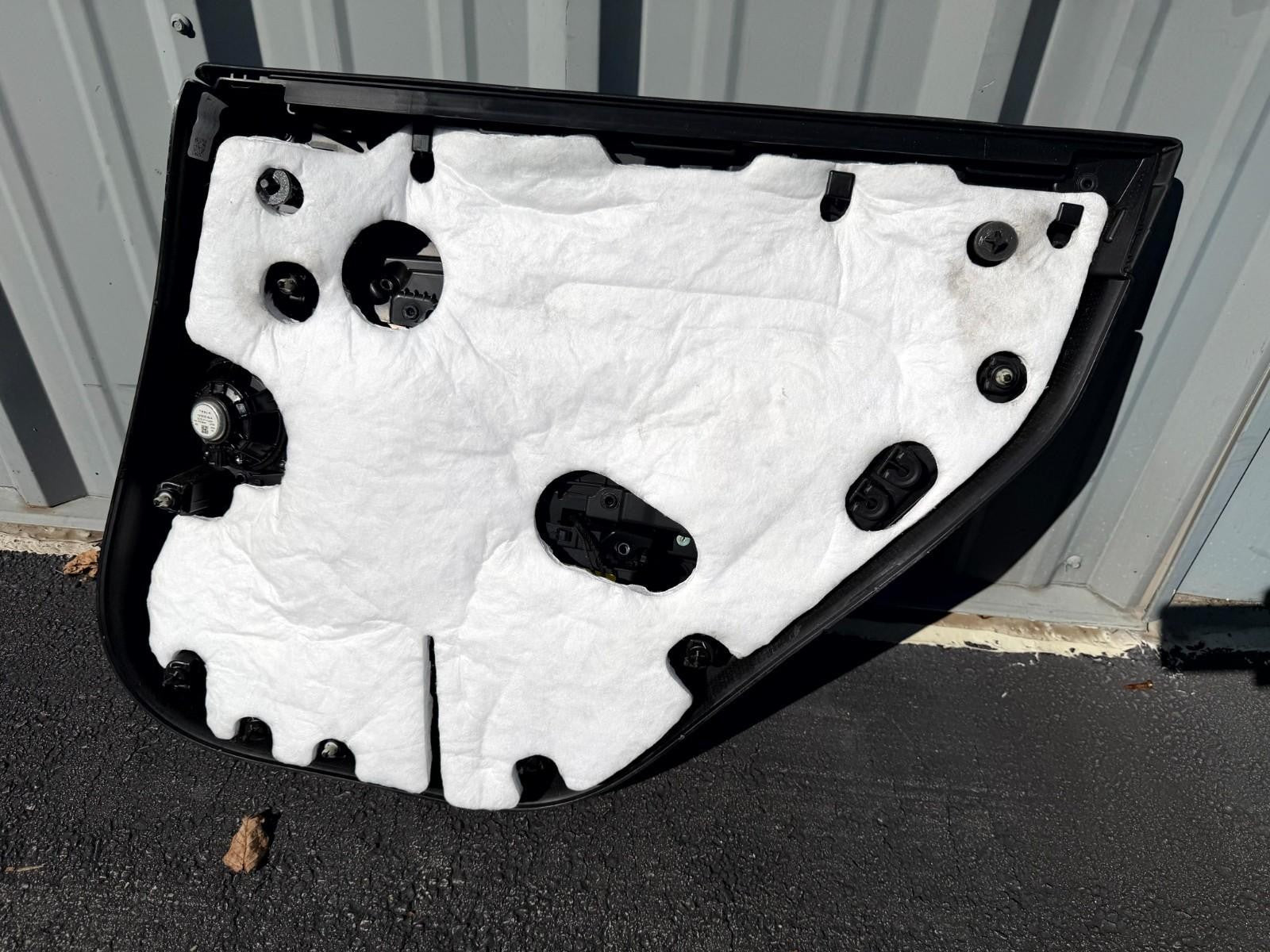♦️2017 - 2023 TESLA MODEL 3 REAR LEFT SIDE DOOR PANEL TRIM OEM, 1608617-00-A