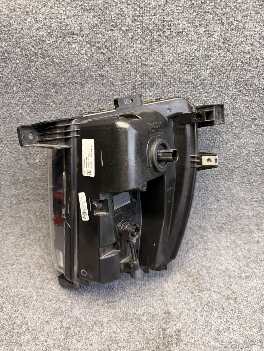 2016-2020 Tesla Model X PASSENGER RH Side LED  Fog Light Lamp 1034327-00-A OEM