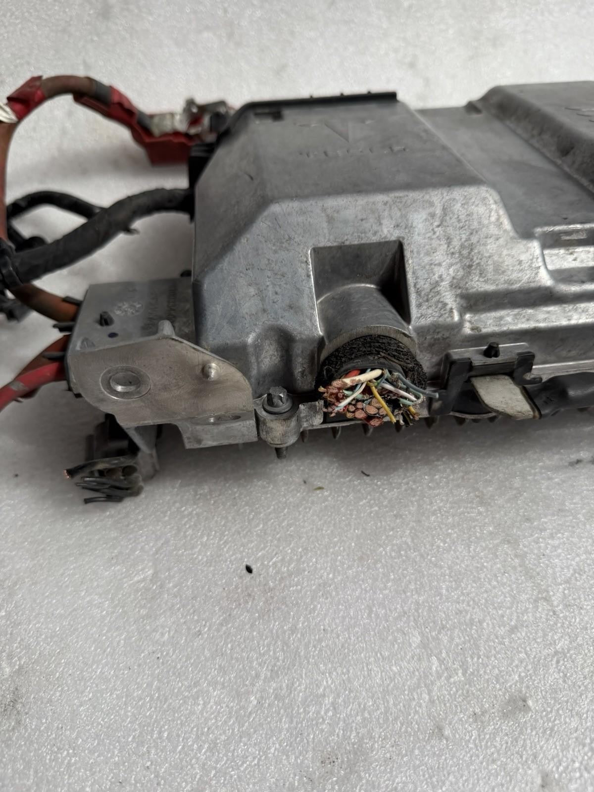 ♦️17–23 TESLA MODEL 3 FRONT ELECTRICAL CONTROL MODULE SYSTEM OEM, 1118182-04-H