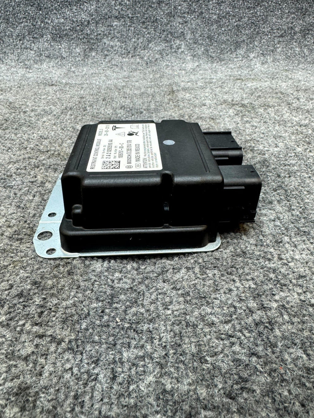 2017-2023 TESLA MODEL 3 SAFETY RESTRAINT COMPUTER CONTROL MODULE OEM, 109575700C