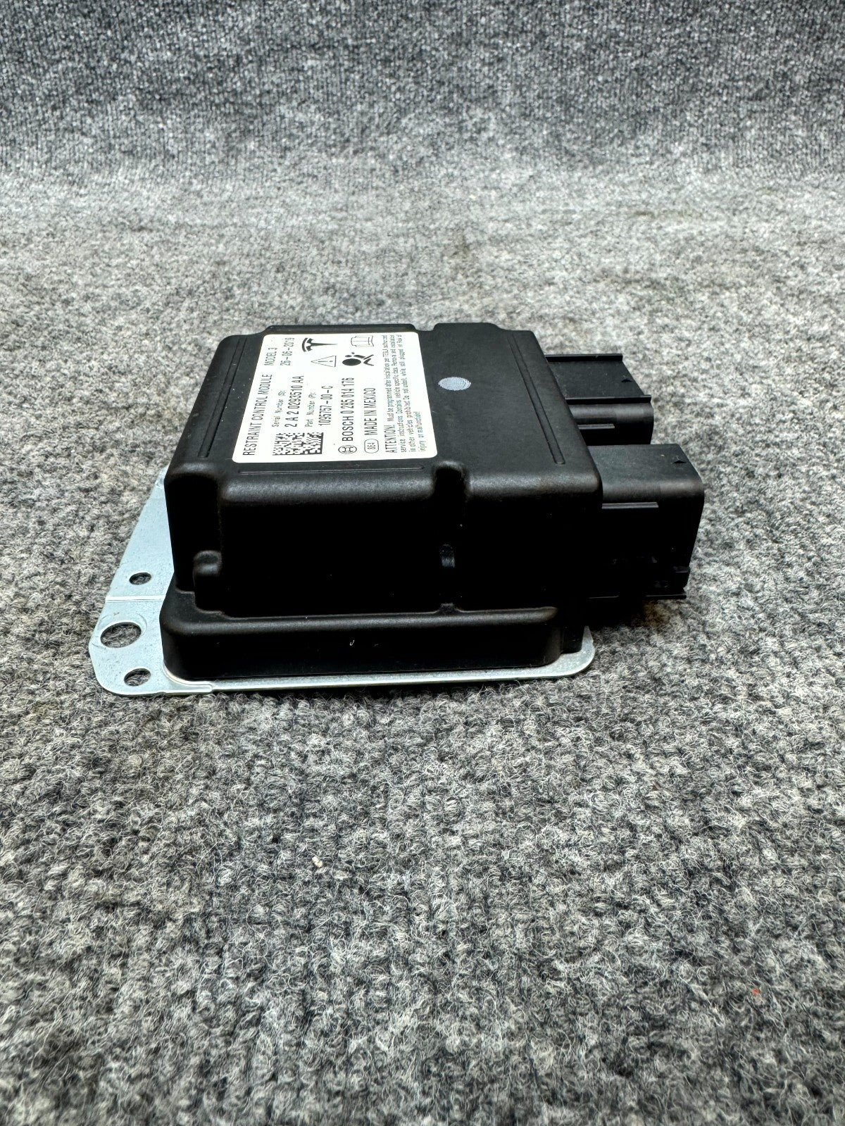 2017-2023 TESLA MODEL 3 SAFETY RESTRAINT COMPUTER CONTROL MODULE OEM, 109575700C