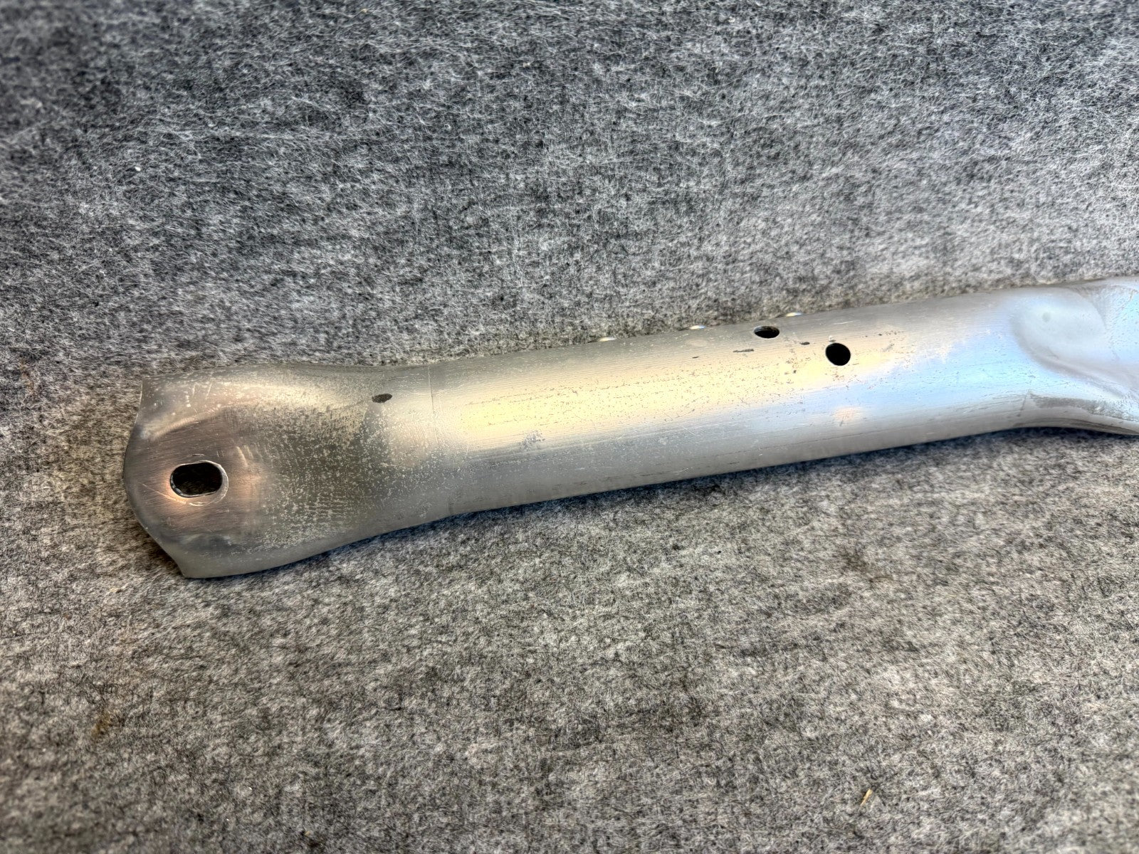 ♦️16-20 TESLA MODEL S FRONT RIGHT SHOCK TOWER BRACKET SUPPORT OEM, 1057806-00-E