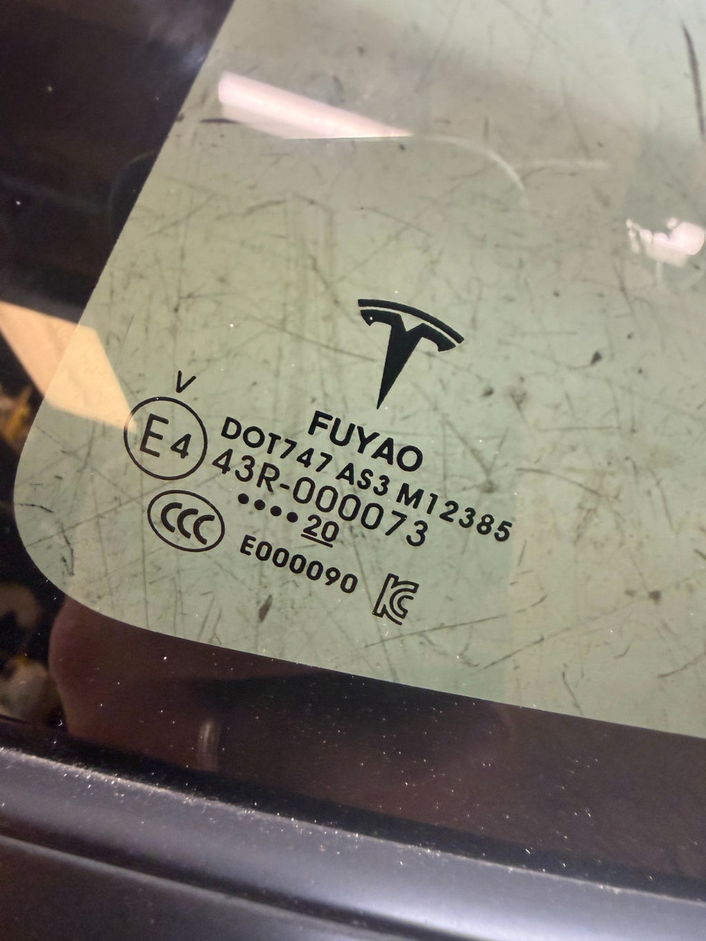 2020-23 Tesla Model Y Rear Left Driver Side Quarter Glass W/ Frame 1495740-00-E