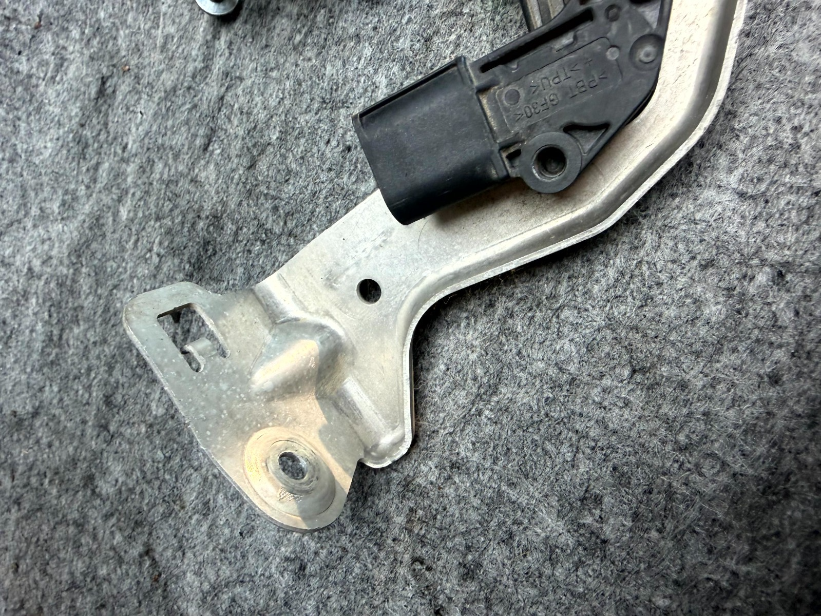 ♦️16-20 TESLA MODEL X RIGHT AIR SUSPENSION RIDE HEIGHT SENSOR OEM, 6006526-00-B