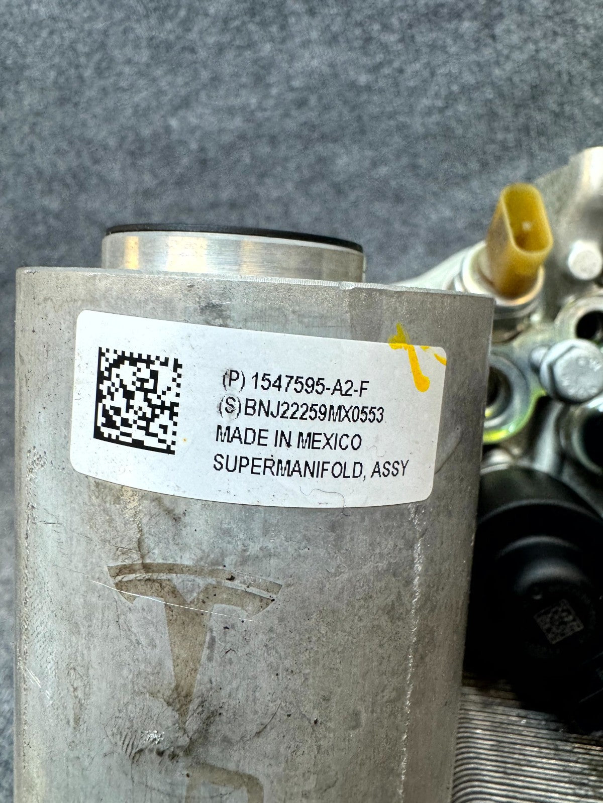 2017 – 2023 TESLA MODEL 3 SUPERMANIFOLD COOLANT RESERVOIR OEM, 1523007-00-E