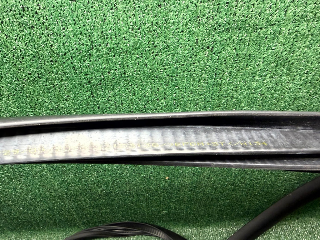 ♦️2017-2023 TESLA MODEL Y/3 FRONT RIGHT DOOR WEATHERSTRIP SEAL OEM, 1497673-00-A